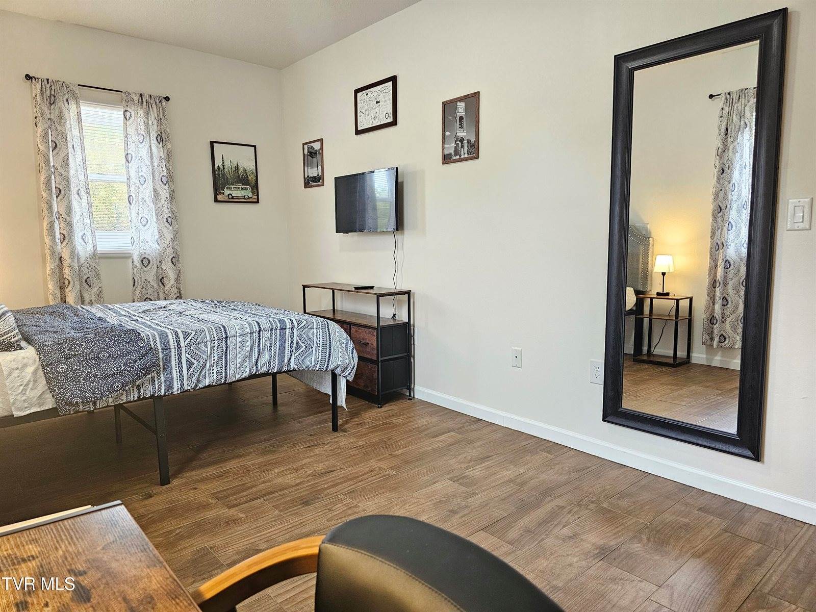 2225 Signal Drive, Johnson City, TN 37604