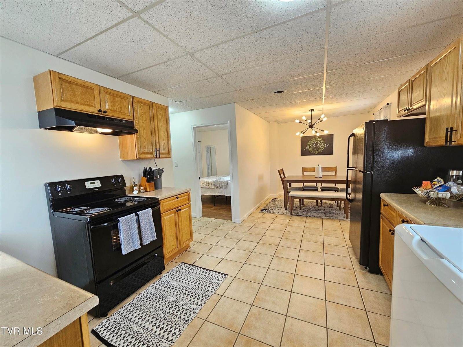 2225 Signal Drive, Johnson City, TN 37604