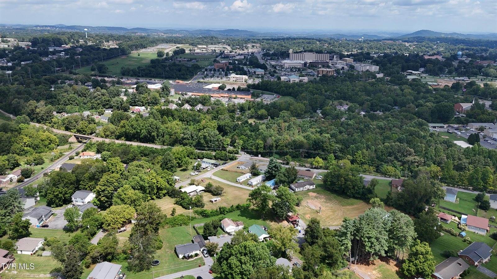 2225 Signal Drive, Johnson City, TN 37604