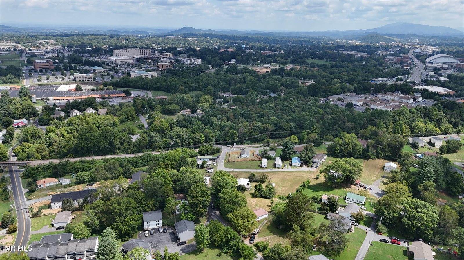 2225 Signal Drive, Johnson City, TN 37604