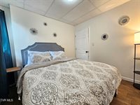 2225 Signal Drive, Johnson City, TN 37604