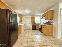 2225 Signal Drive, Johnson City, TN 37604