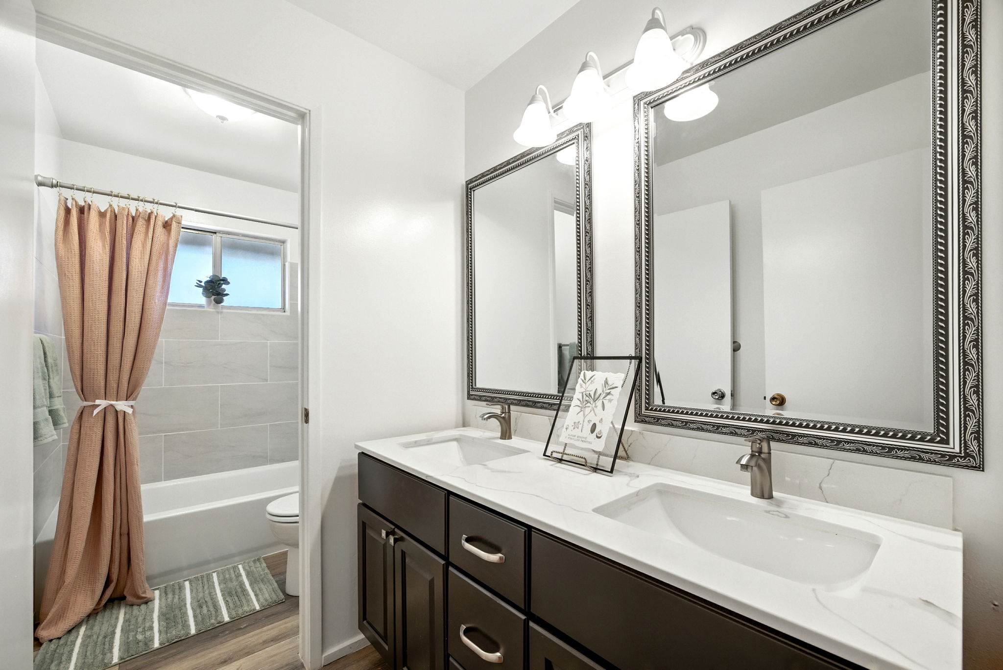 390 S. Almond St, Dixon, CA 95620