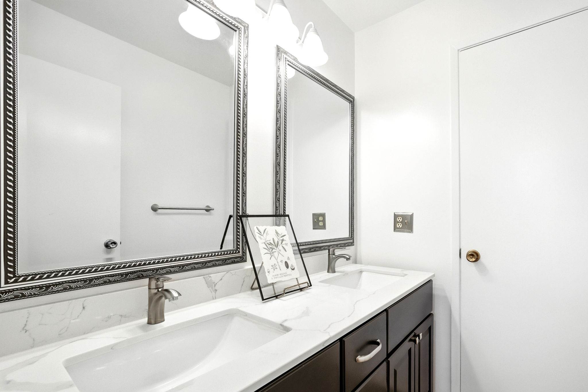 390 S. Almond St, Dixon, CA 95620