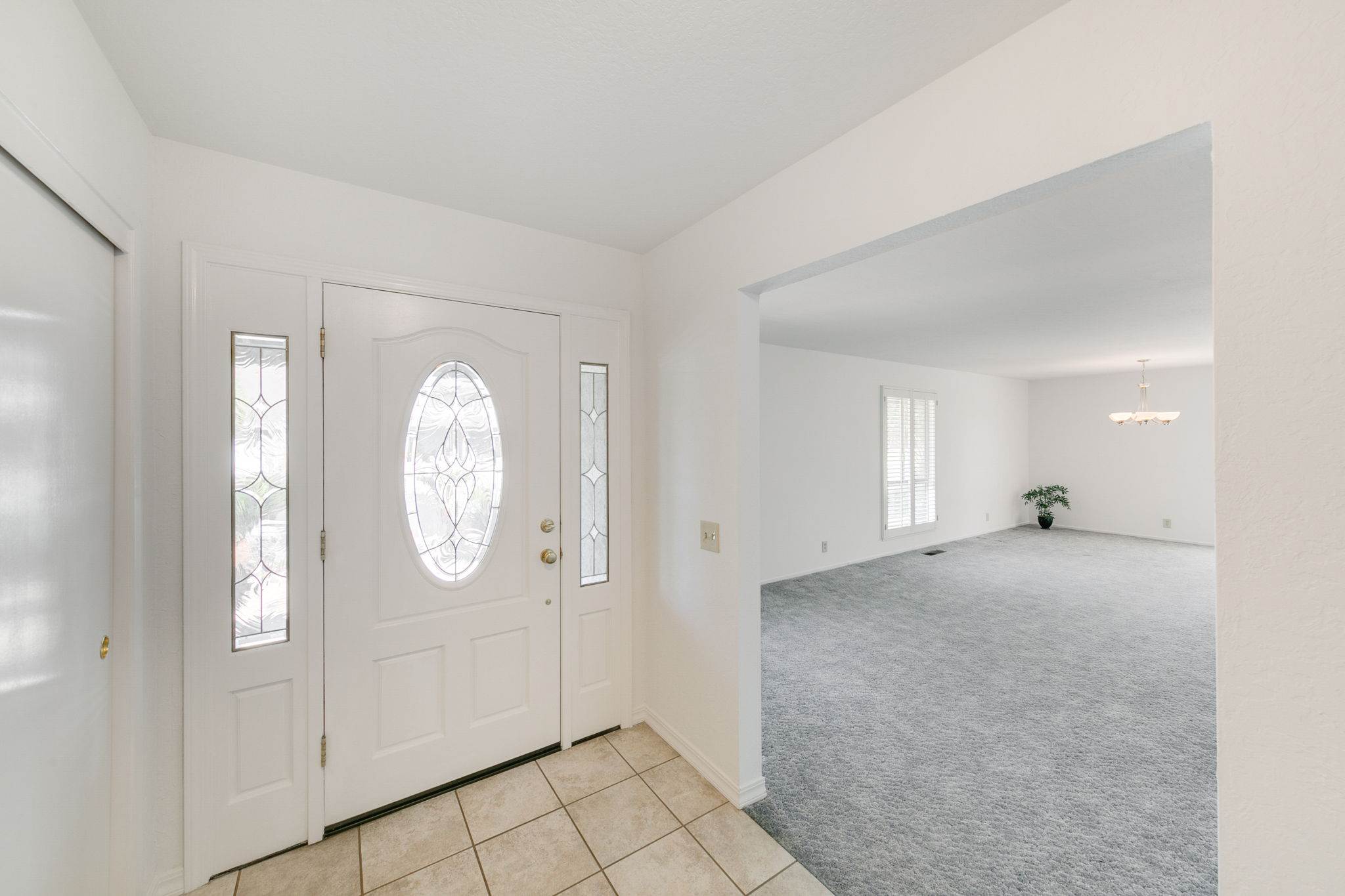 390 S. Almond St, Dixon, CA 95620