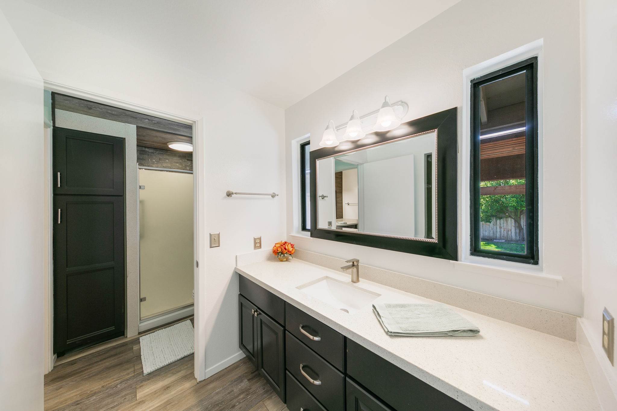 390 S. Almond St, Dixon, CA 95620