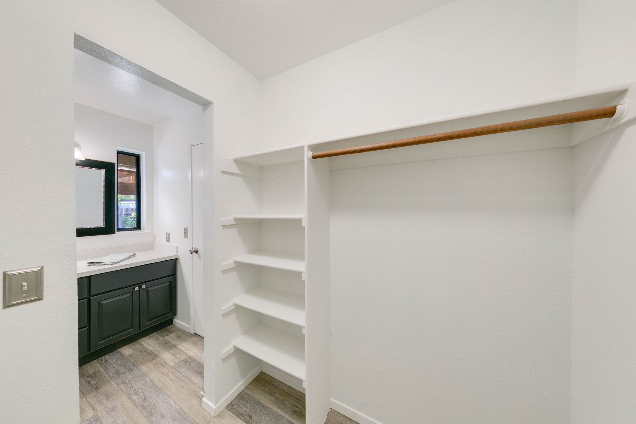 390 S. Almond St, Dixon, CA 95620