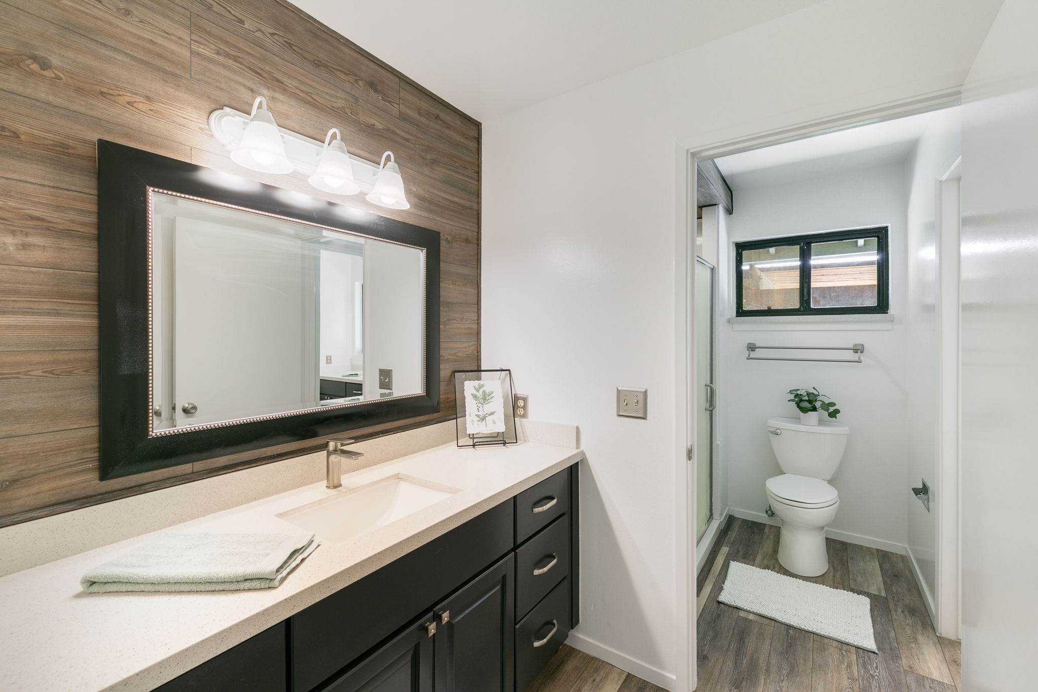 390 S. Almond St, Dixon, CA 95620