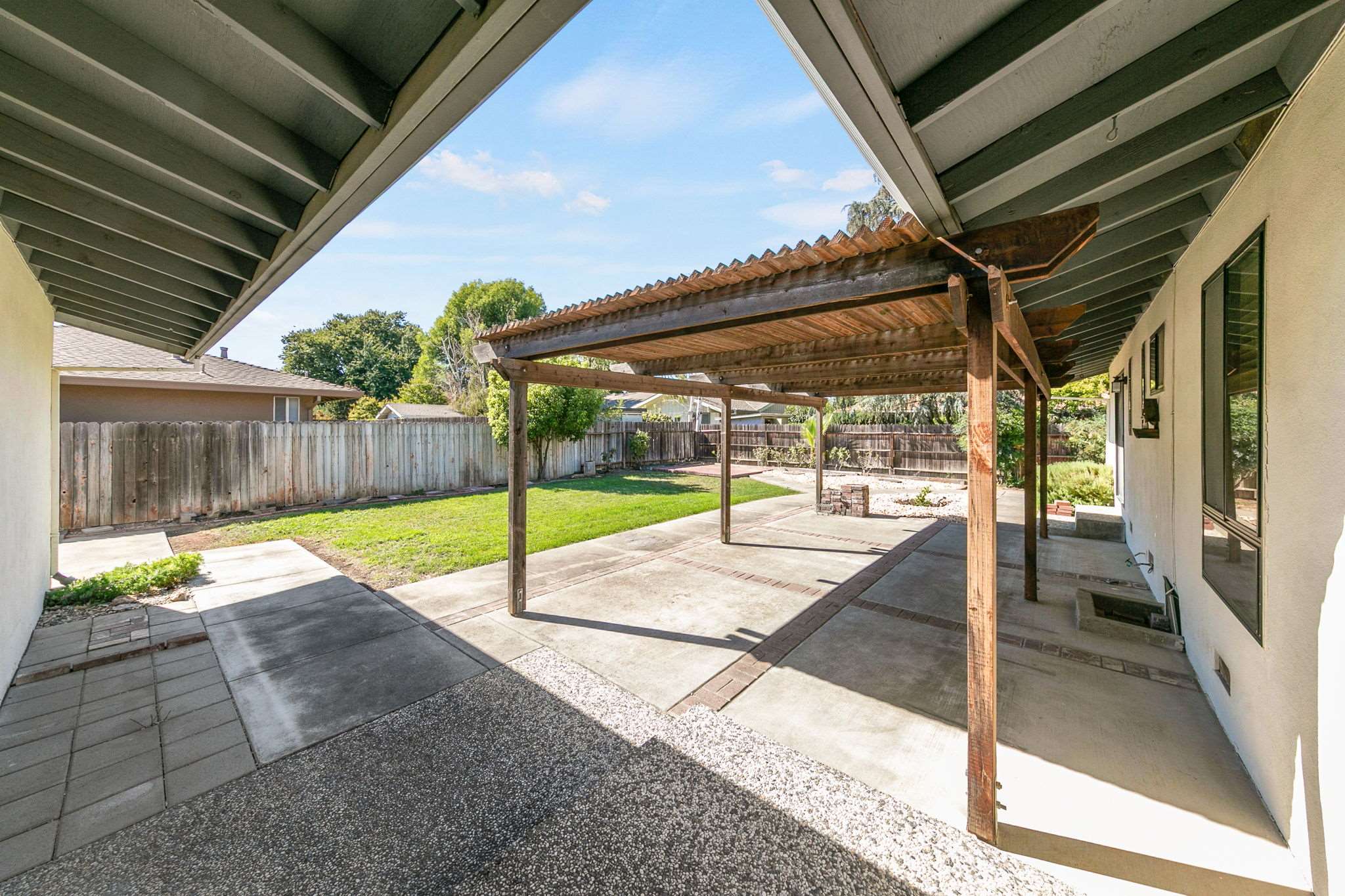 390 S. Almond St, Dixon, CA 95620