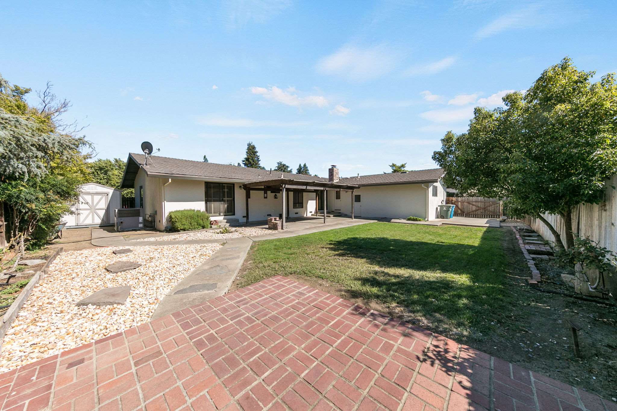 390 S. Almond St, Dixon, CA 95620