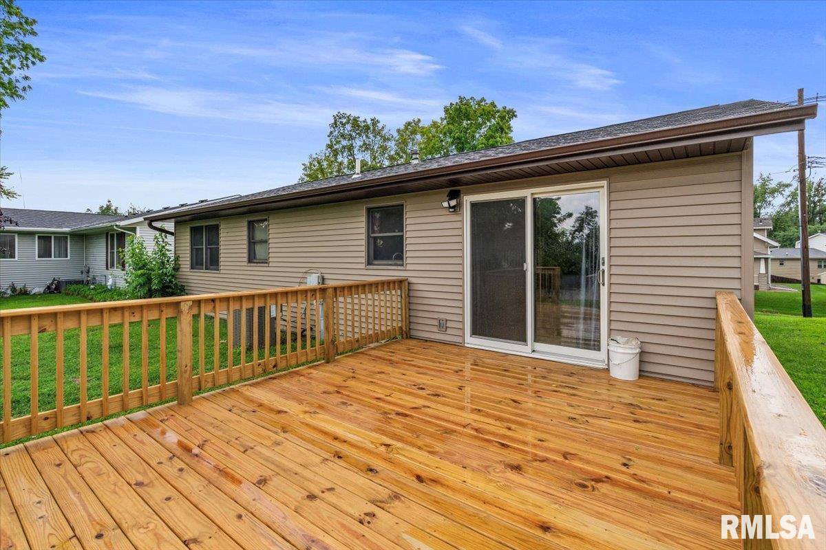 836 Newell Avenue, Muscatine, IA 52761