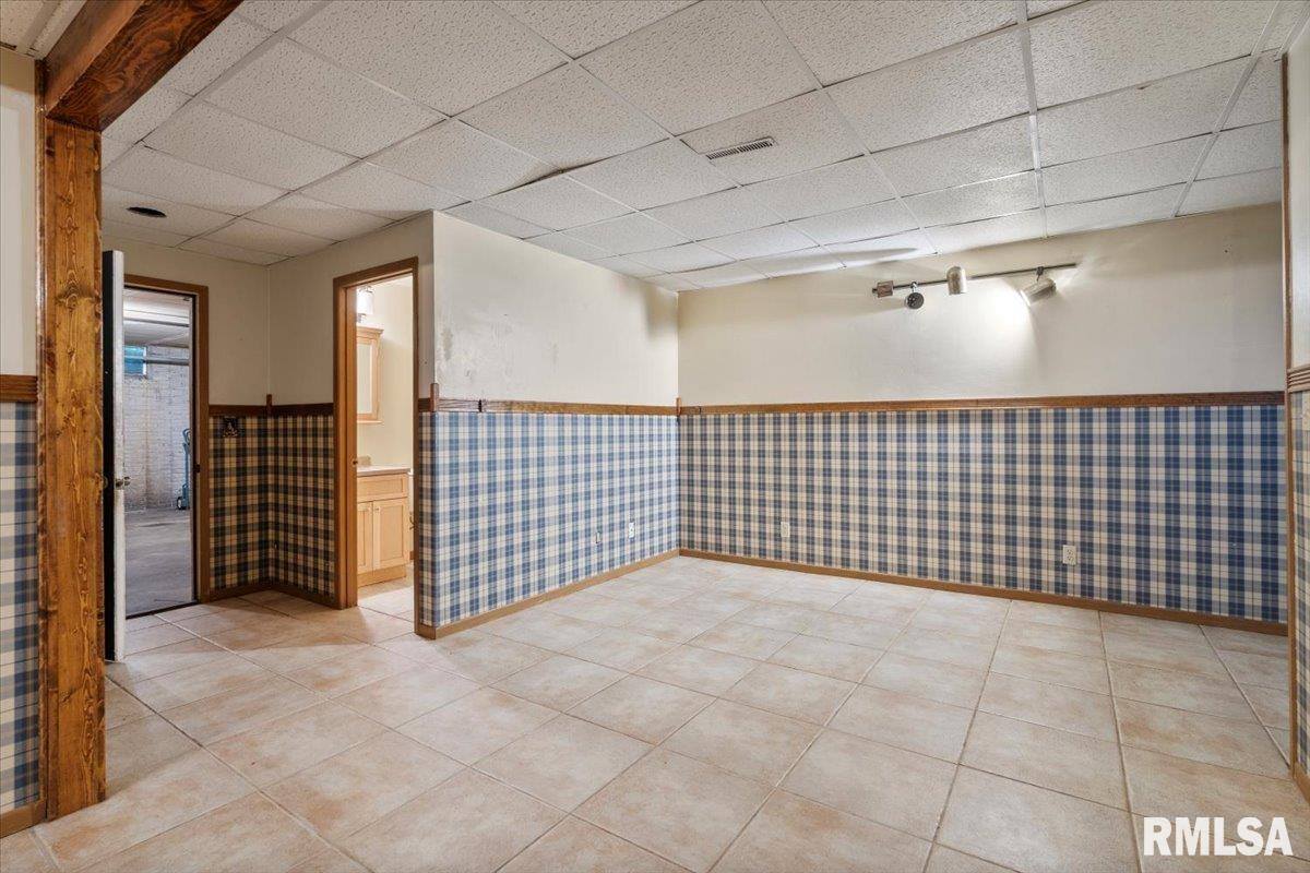 836 Newell Avenue, Muscatine, IA 52761