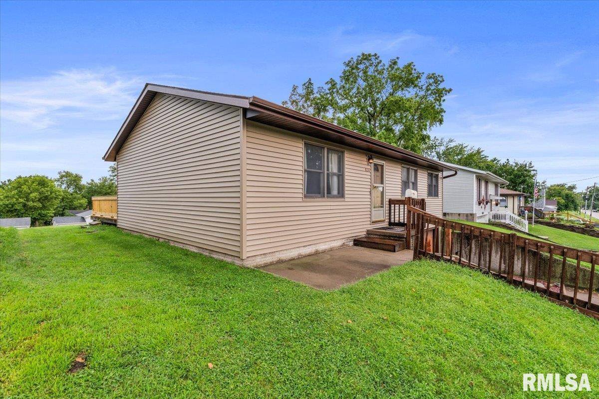 836 Newell Avenue, Muscatine, IA 52761