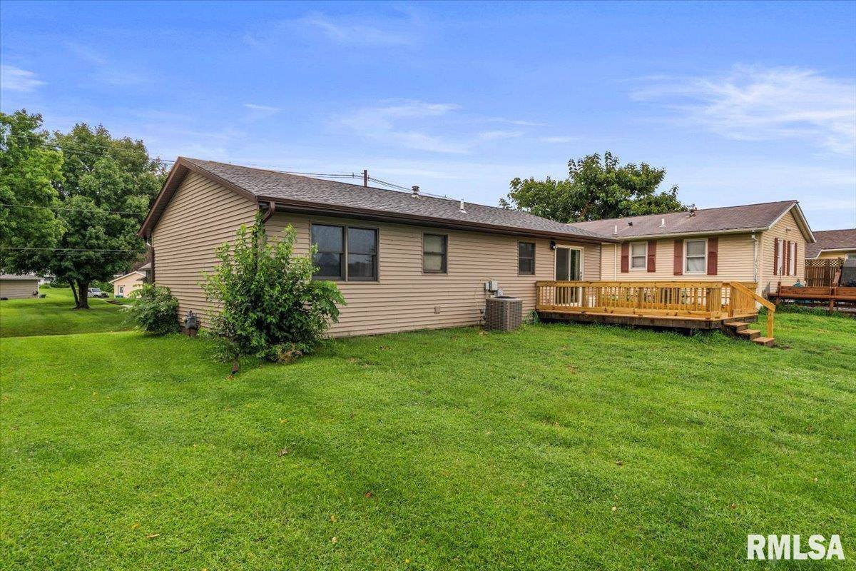 836 Newell Avenue, Muscatine, IA 52761