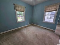 2021 31ST Street, Rock Island, IL 61201