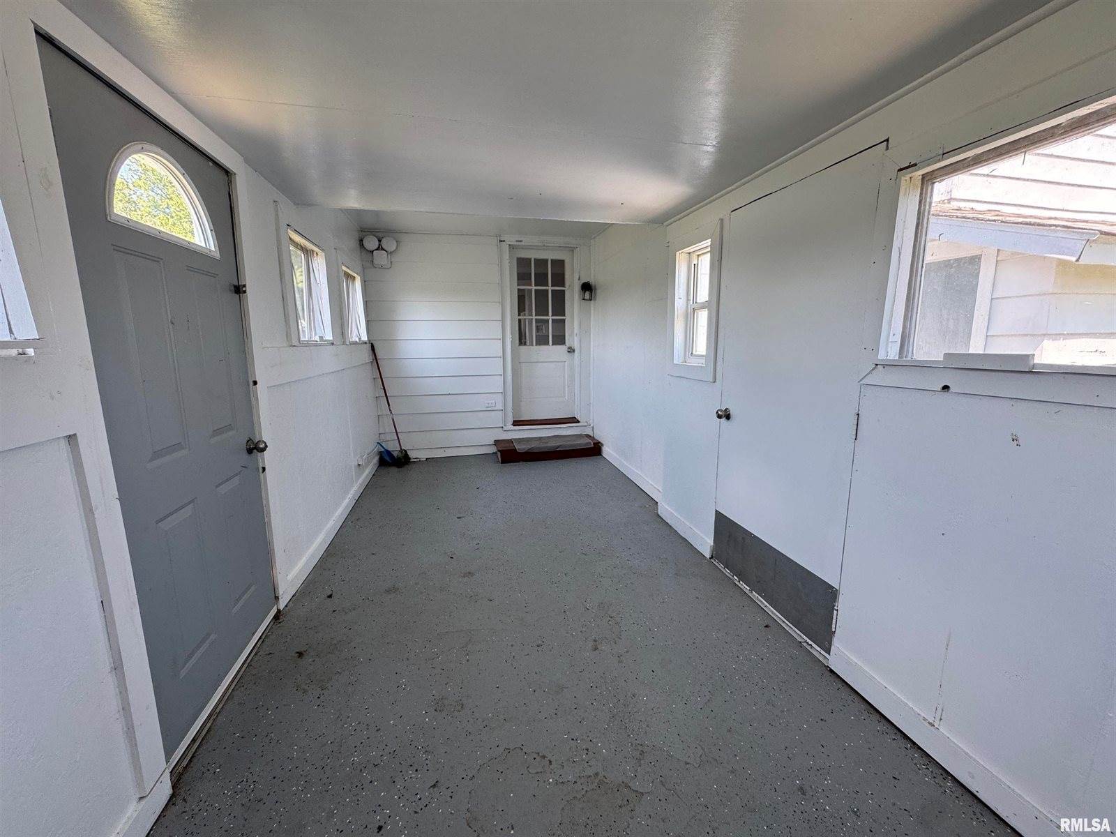 302 Coeburg Street, Rio, IL 61472