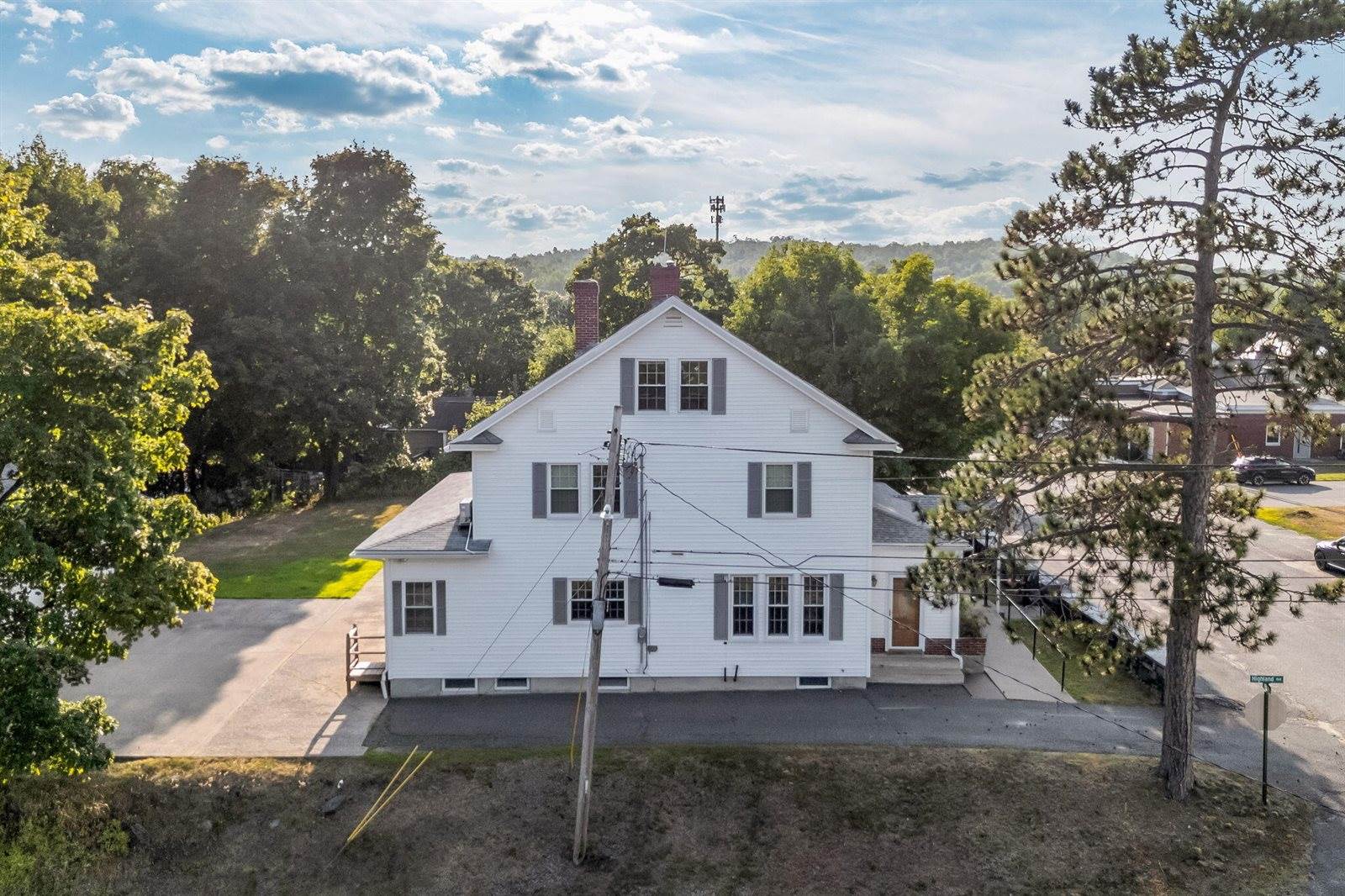 4 Hill Street, Millinocket, ME 04462