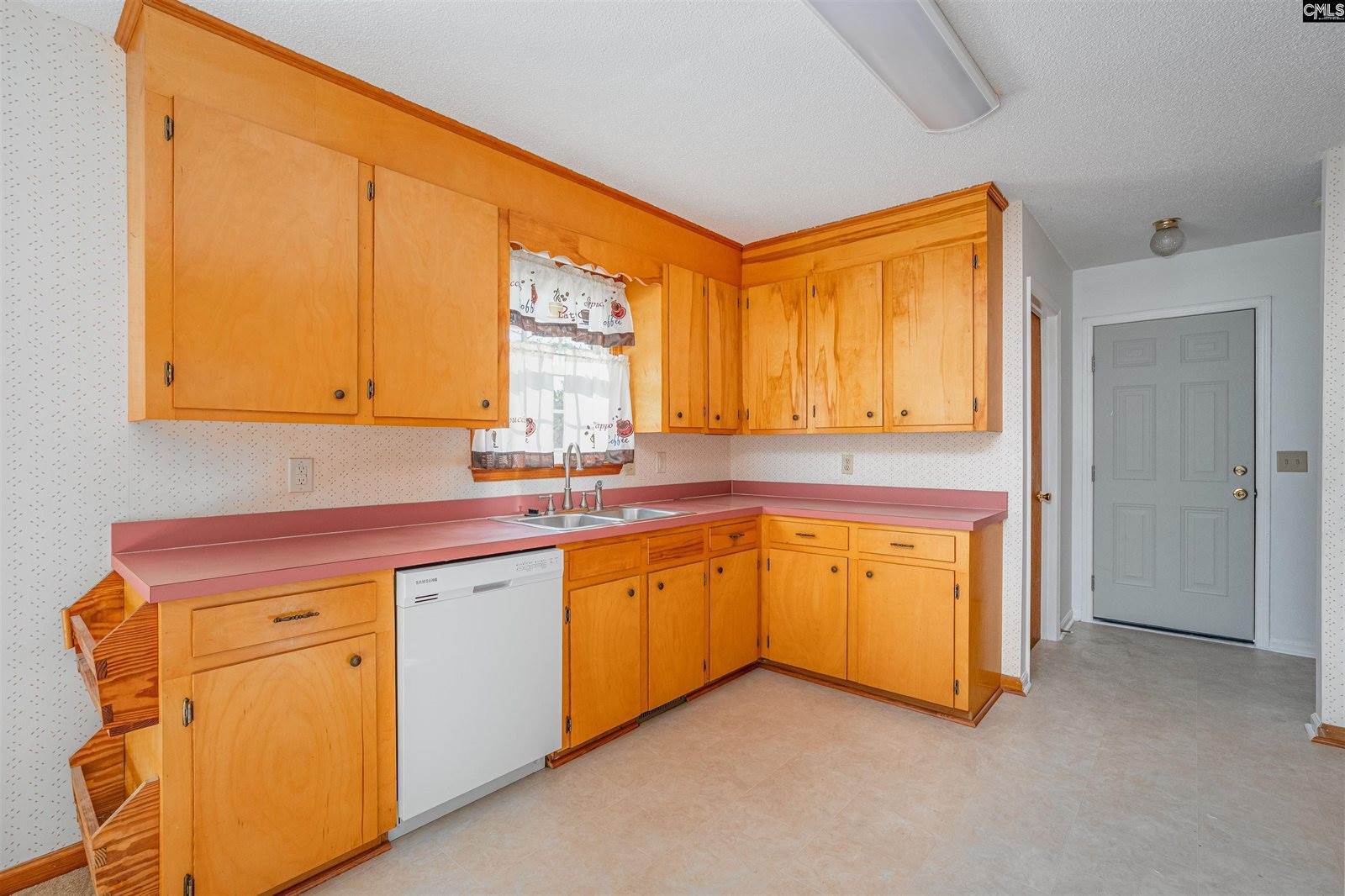 1102 Wildwood West, Elgin, SC 29045