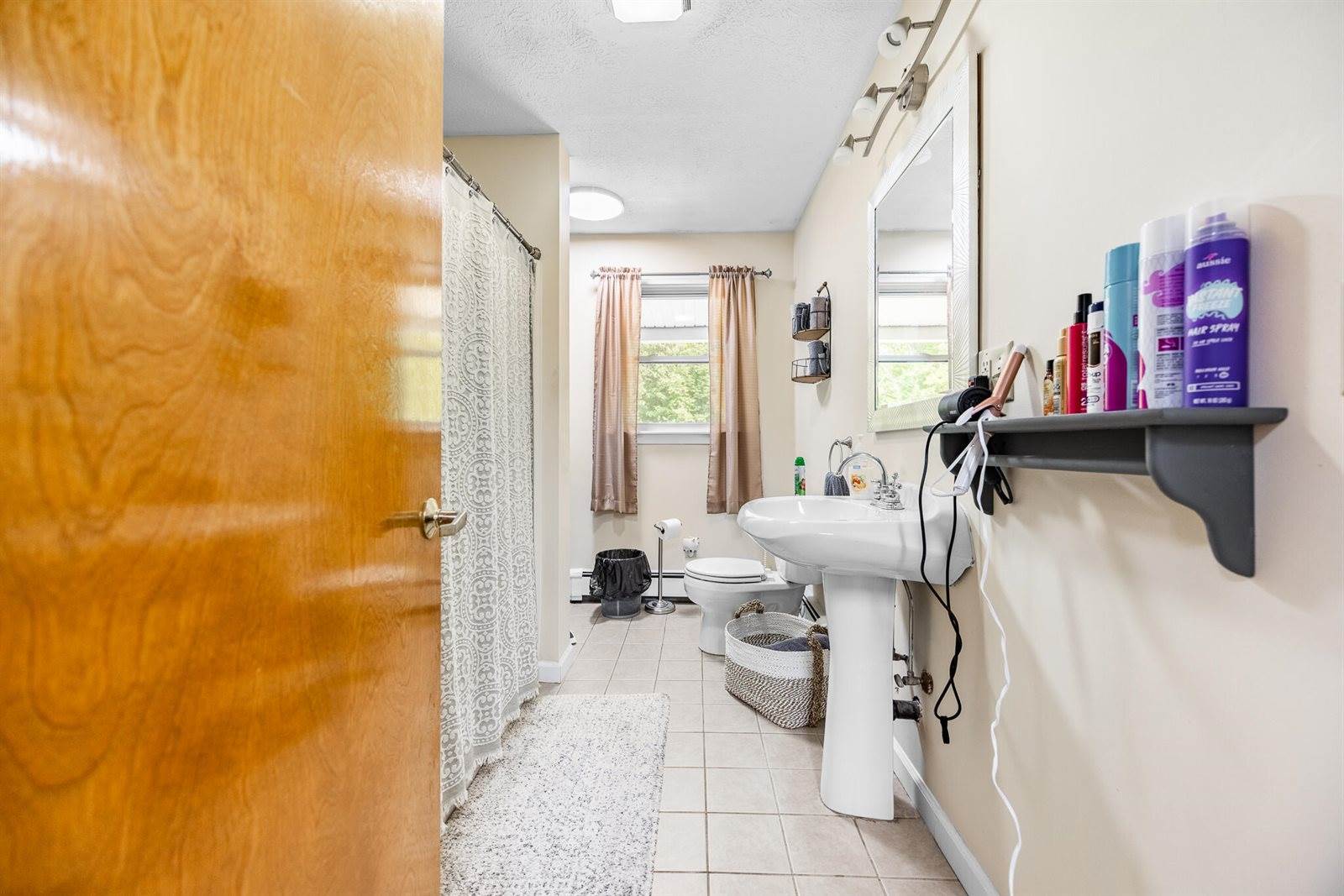 8 Hammond Lane, Searsport, ME 04974