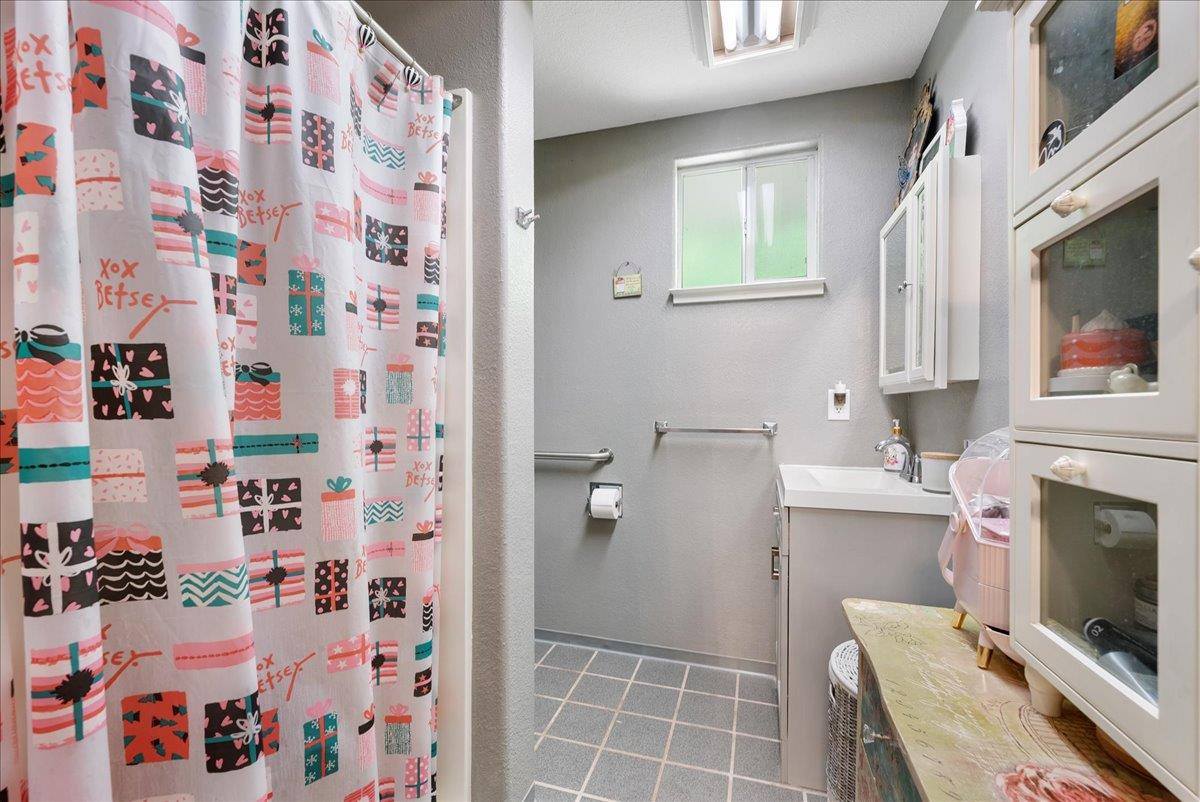 7630 Hazel Avenue, Orangevale, CA 95662