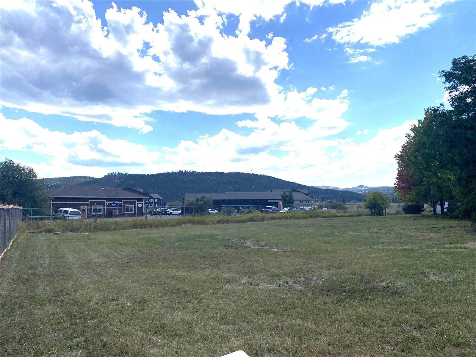 15 & 17 Appleway Drive, Kalispell, MT 59901