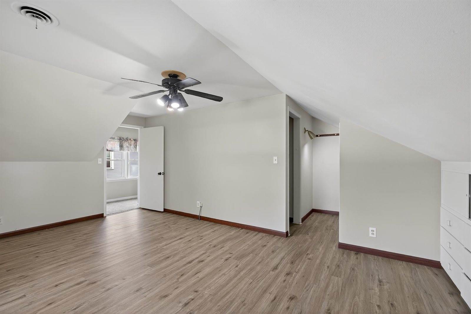 141 10th Street South, Wisconsin Rapids, WI 54494