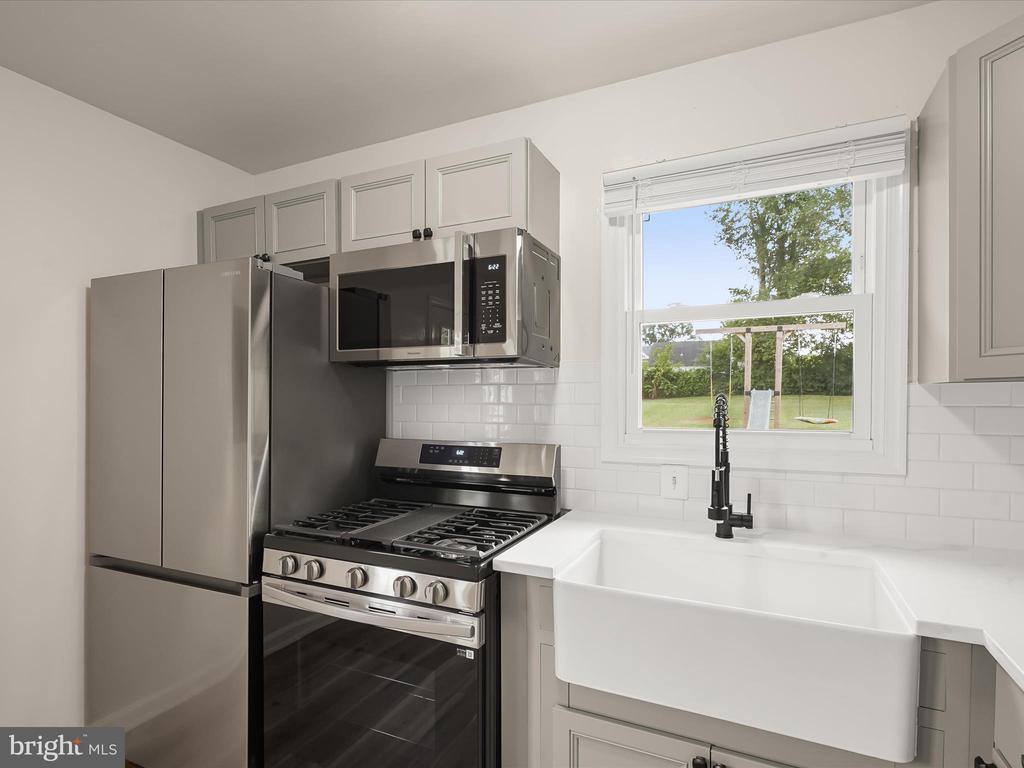 131 Martin Drive, Manassas Park, VA 20111