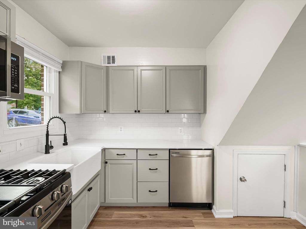 131 Martin Drive, Manassas Park, VA 20111