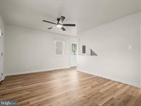 131 Martin Drive, Manassas Park, VA 20111