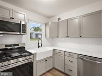 131 Martin Drive, Manassas Park, VA 20111