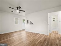 131 Martin Drive, Manassas Park, VA 20111