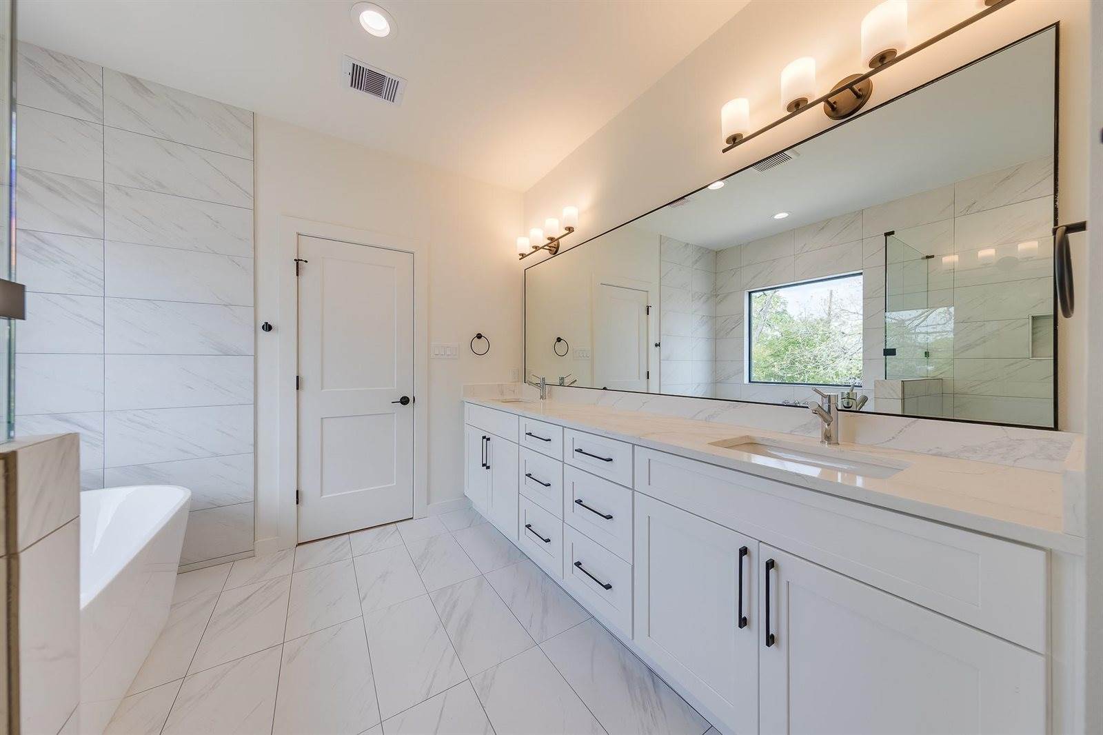 5709 Gano Street, Houston, TX 77009