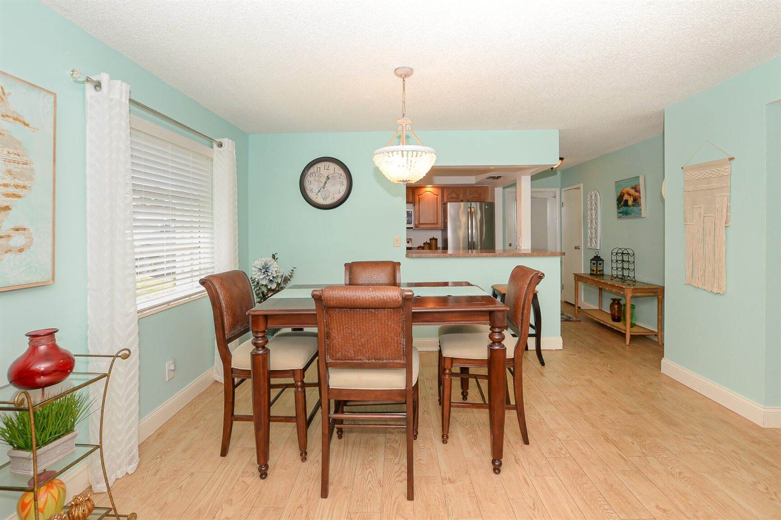 2950 SE Ocean Boulevard, Stuart, FL 34996