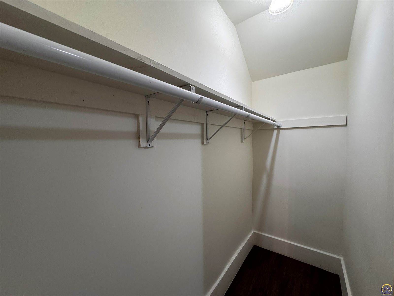 1531 SW 15th ST, Topeka, KS 66604