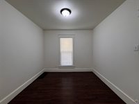 1531 SW 15th ST, Topeka, KS 66604