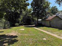1531 SW 15th ST, Topeka, KS 66604