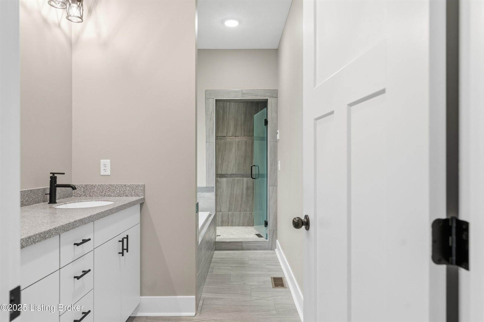 87 Betty Boyd Ln, Brandenburg, KY 40108