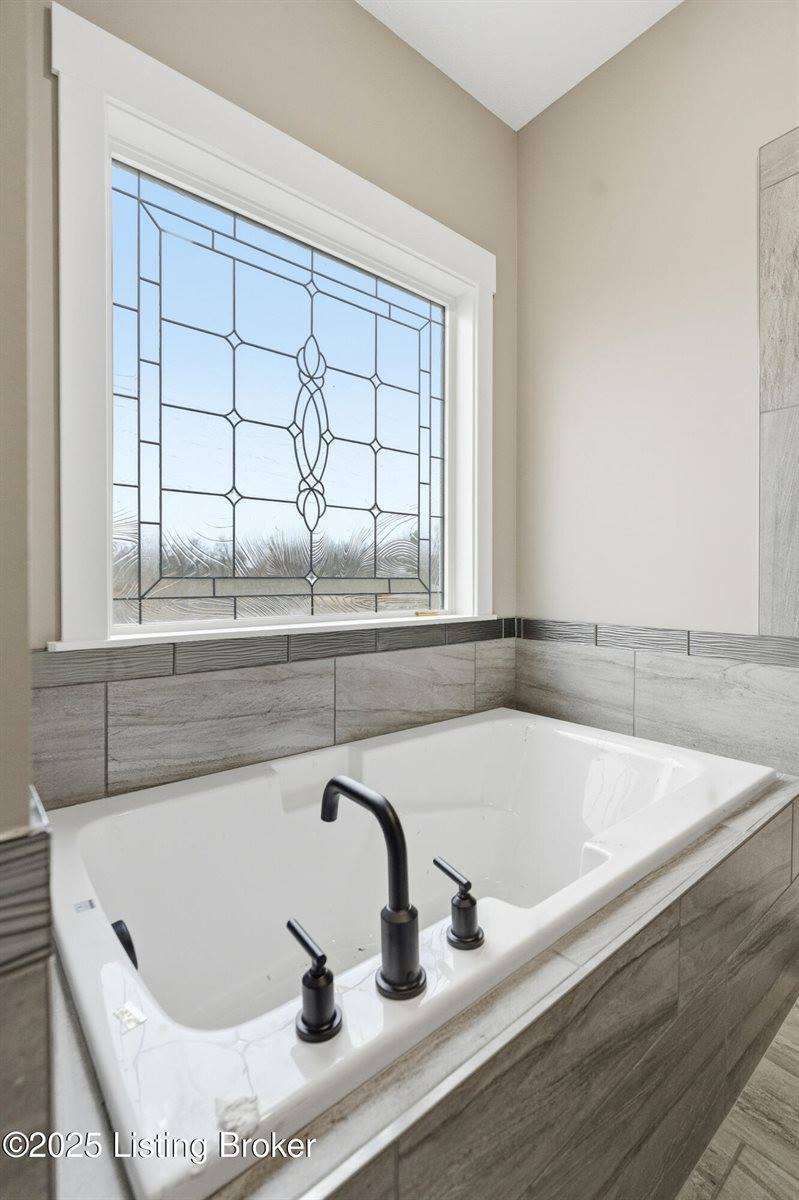 87 Betty Boyd Ln, Brandenburg, KY 40108