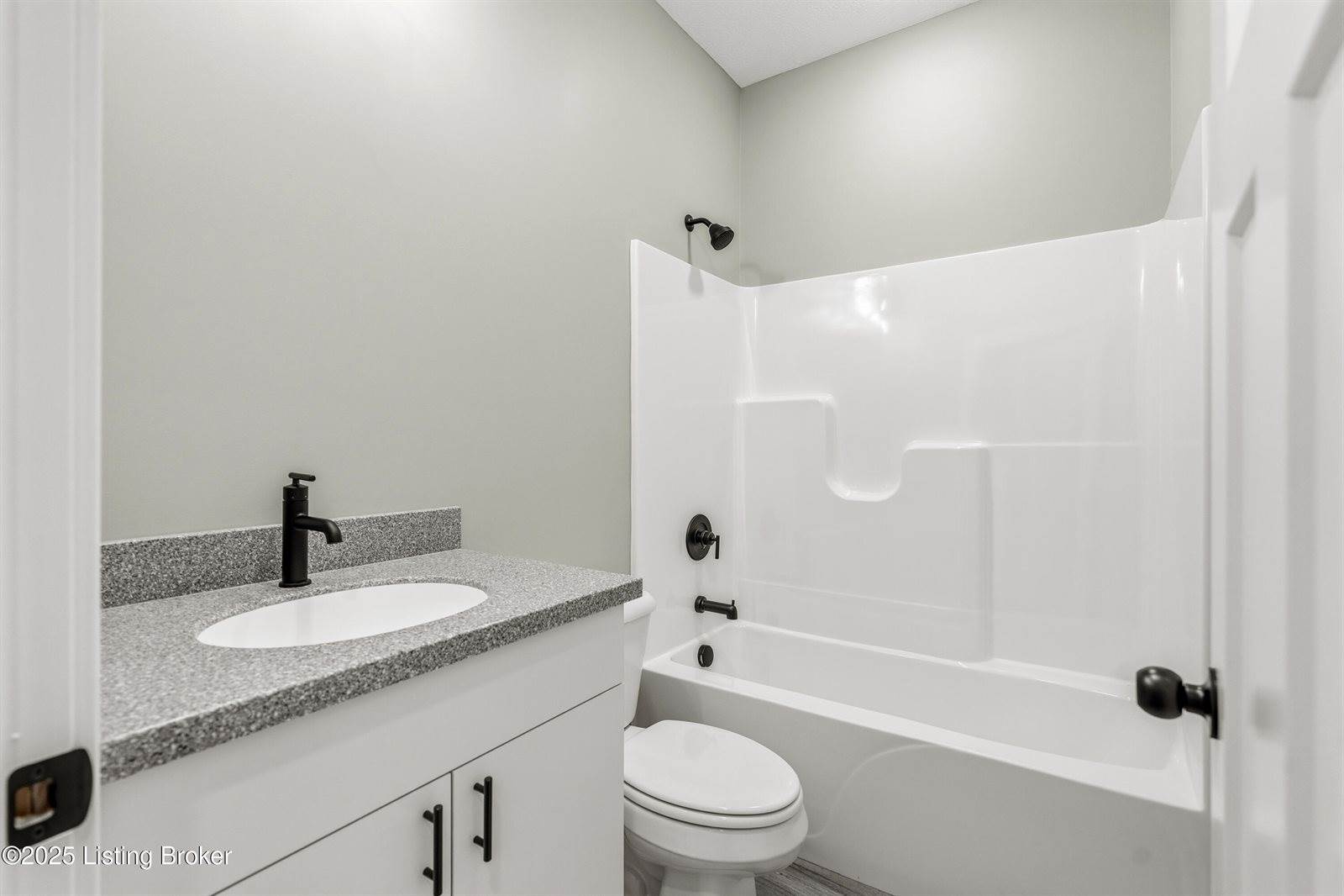 87 Betty Boyd Ln, Brandenburg, KY 40108