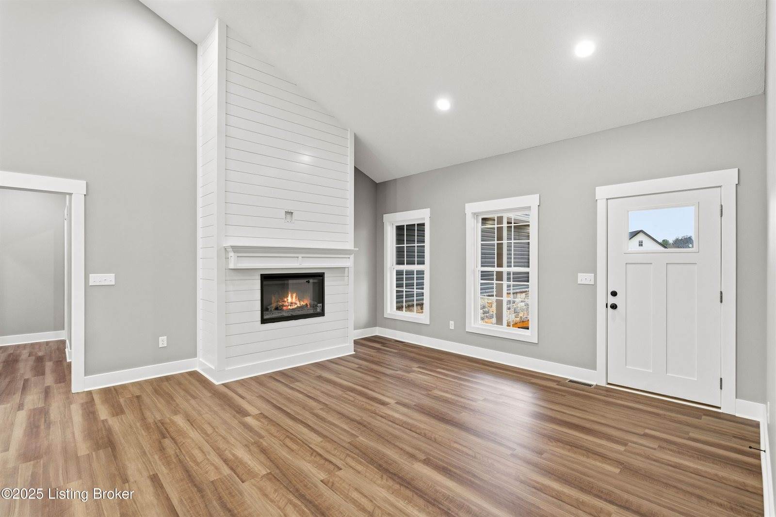 87 Betty Boyd Ln, Brandenburg, KY 40108