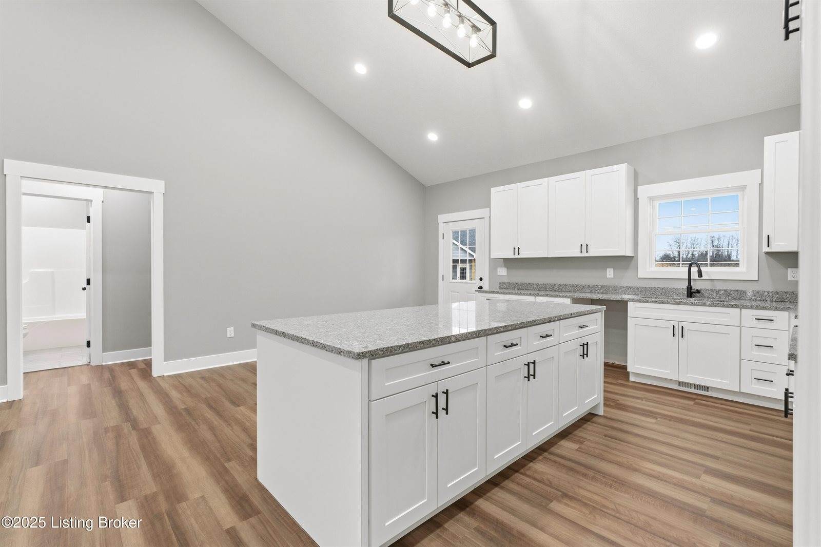 87 Betty Boyd Ln, Brandenburg, KY 40108