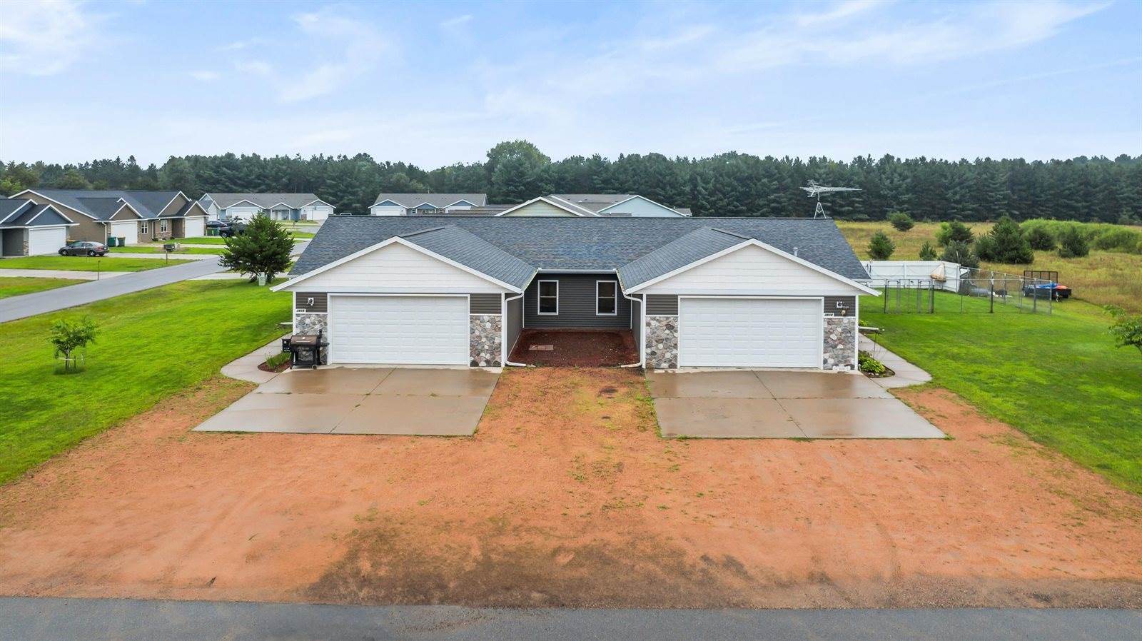 3816/3818 Kensington Place, Plover, WI 54467