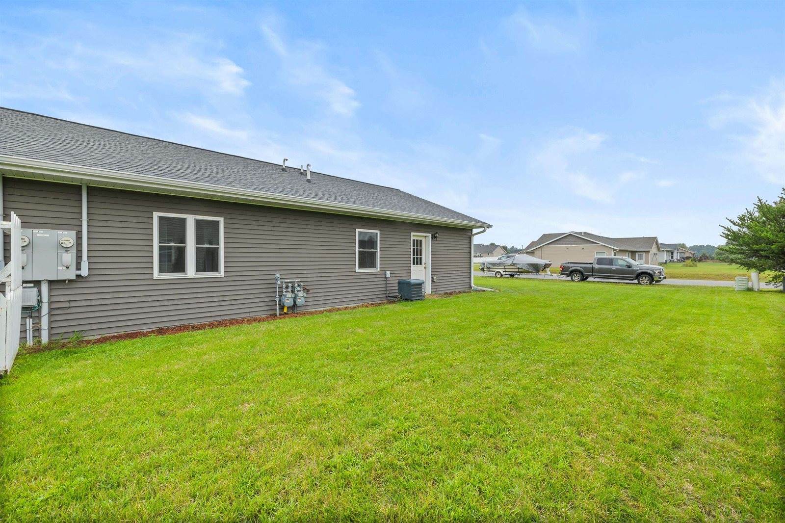 3816/3818 Kensington Place, Plover, WI 54467