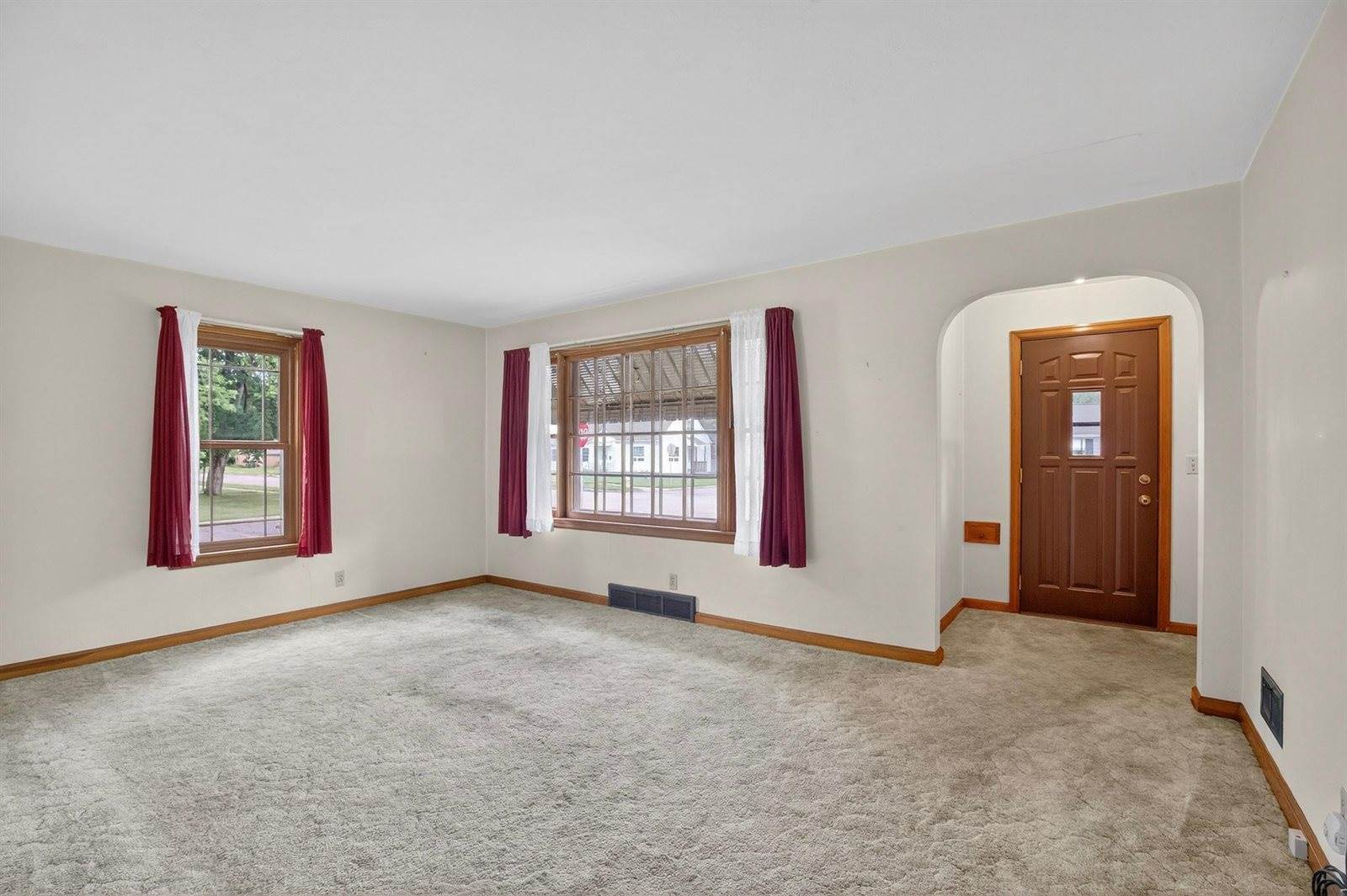 1010 11th Street South, Wisconsin Rapids, WI 54494