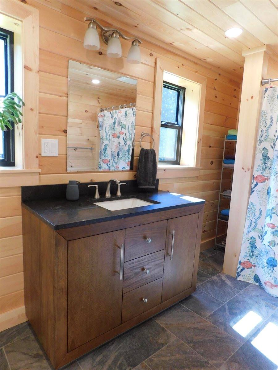 14 Tucker Road, Buckfield, ME 04220