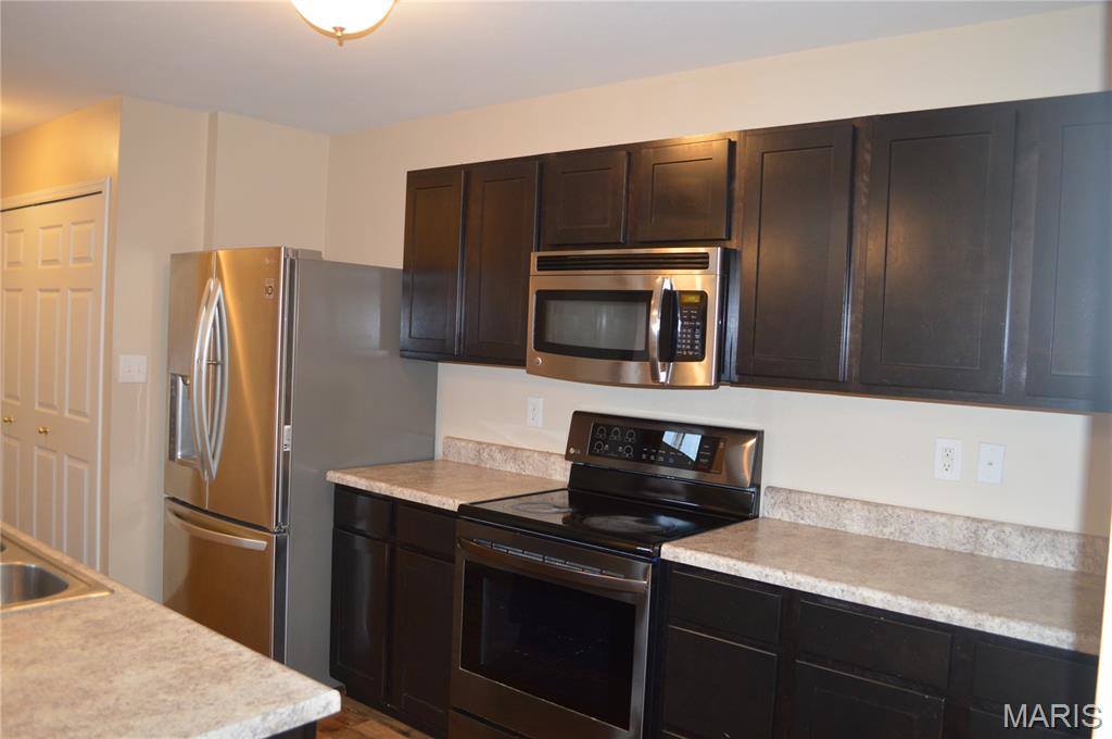 1313 Commons Circle, Cottleville, MO 63304