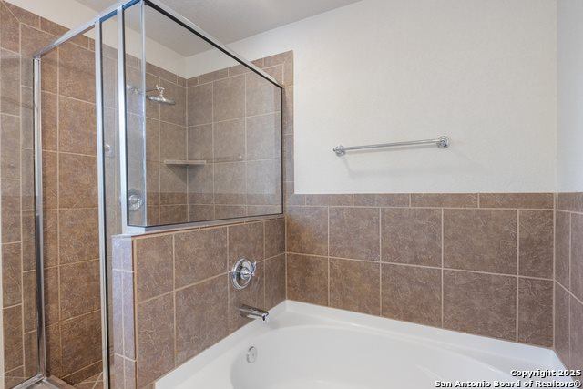 5614 Cross Pond, San Antonio, TX 78249