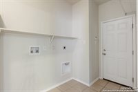 5614 Cross Pond, San Antonio, TX 78249