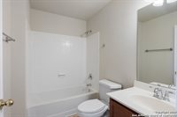 5614 Cross Pond, San Antonio, TX 78249