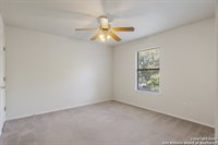 5614 Cross Pond, San Antonio, TX 78249